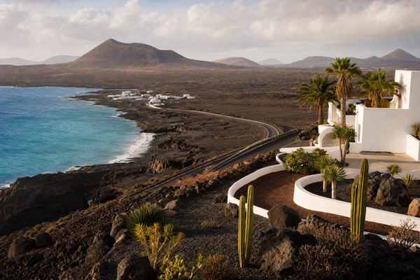 Papagayo Beach in Lanzarote with clear skies and turquoise waters